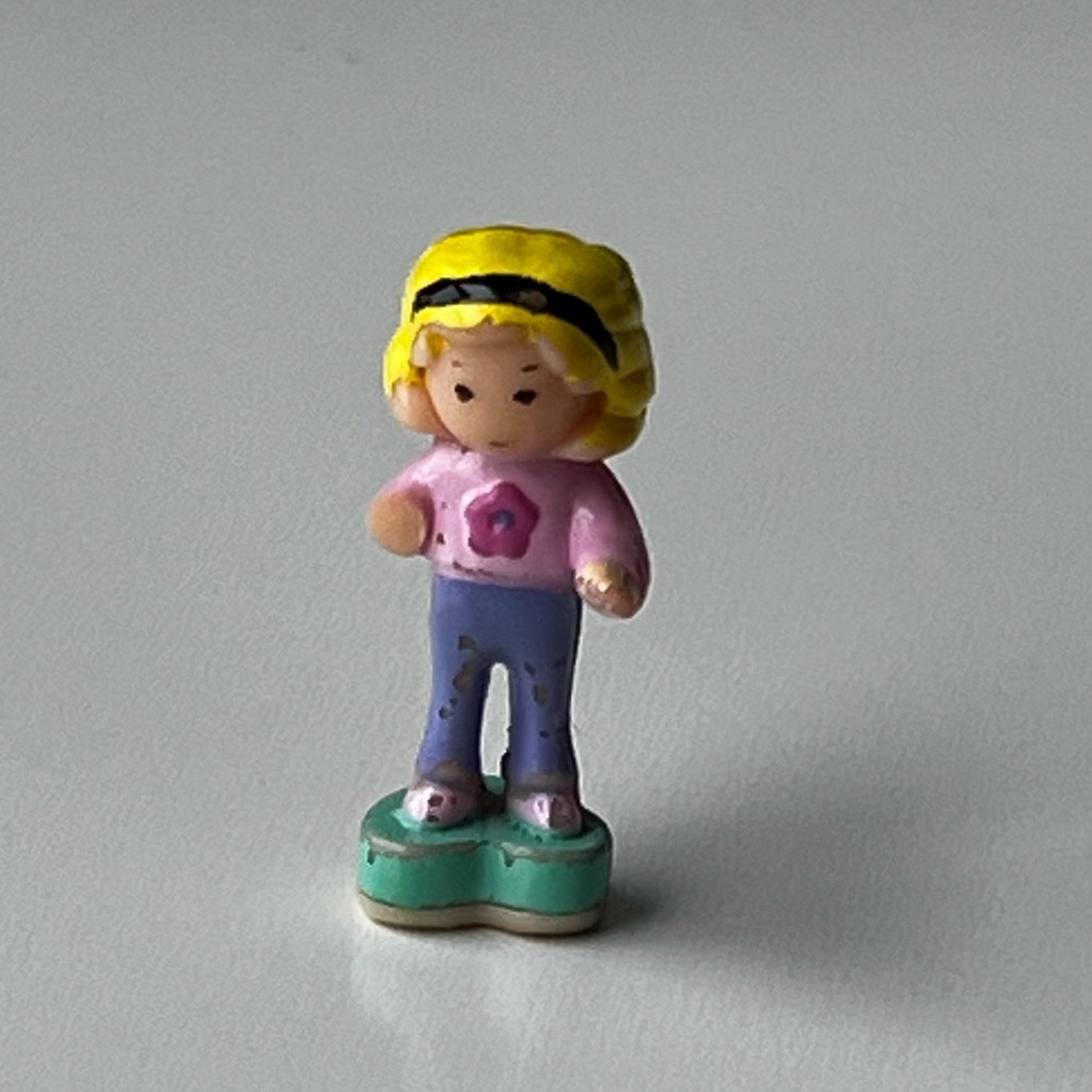 Polly pocket vintage doll for magical moving fairyland as is magnetic
